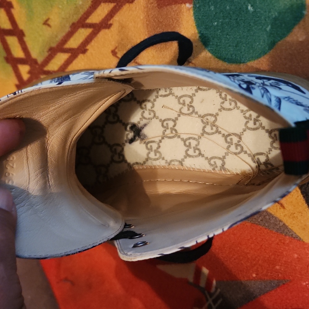 Men's White and Black High-Top Sneakers.Authentic Gucci - Picture 8 of 14